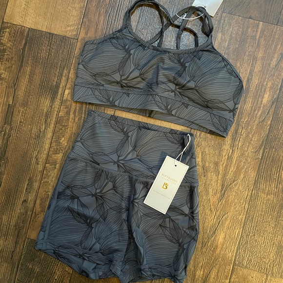 Buff Bunny Collection Set - Picture 1 of 6